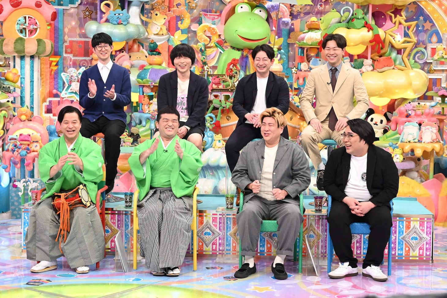 「アメトーークCLUB」に「M-1ラストイヤー芸人」として出演する（前列左から）すゑひろがりず、ビスケットブラザーズ、（後列左から）カラタチ、ダンビラムーチョ