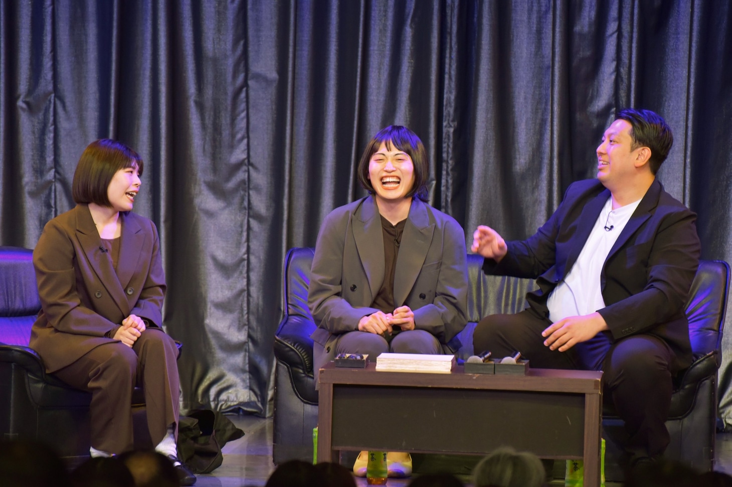 左から、カーネーション吉田、レインボー