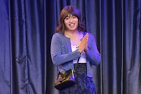 「タクシー代」コントの港区女子に扮するレインボー池田