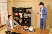 左から東野幸治、ヒューマン中村