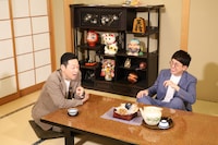 左から東野幸治、ヒューマン中村