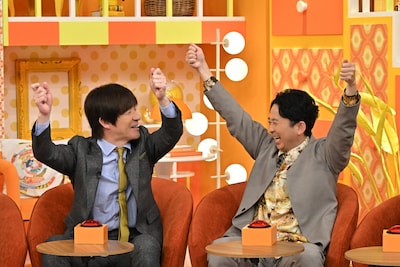 左から、内村光良と有吉弘行