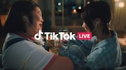 紅しょうが・熊元プロレスとあのが出演する「TikTok LIVE」のテレビCM「リアルフレンズ・トーク」シリーズの「ゲーム」編より