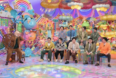 「ガクという男」に集結した芸人たちと、真空ジェシカ・ガク（左）