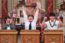 左から、えなこ、やす子、横川尚隆