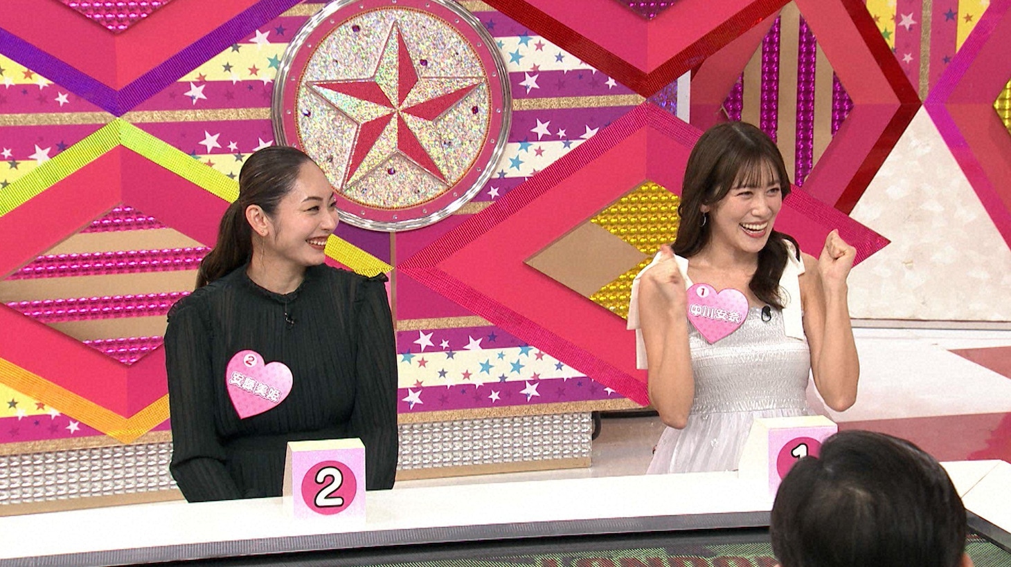 左から、安藤美姫、中川安奈