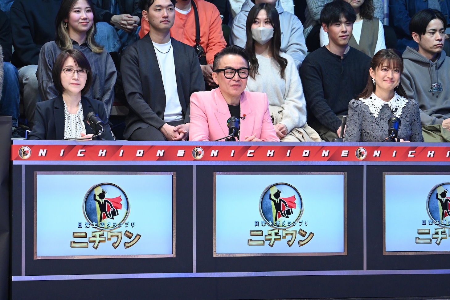 「三つ編みツインスタイル親子ペア」のワンシーン