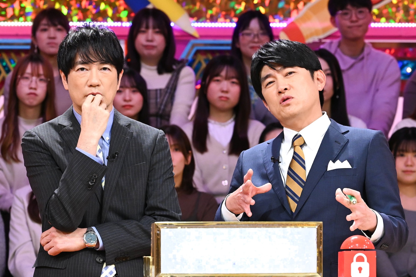 「クイズ！あなたは小学5年生より賢いの？賞金1000万円SP」に解答者として参加する（左から）羽鳥慎一、藤井貴彦