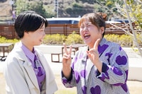 「一職入魂！情熱ワーカー」のロケに臨む天才ピアニスト