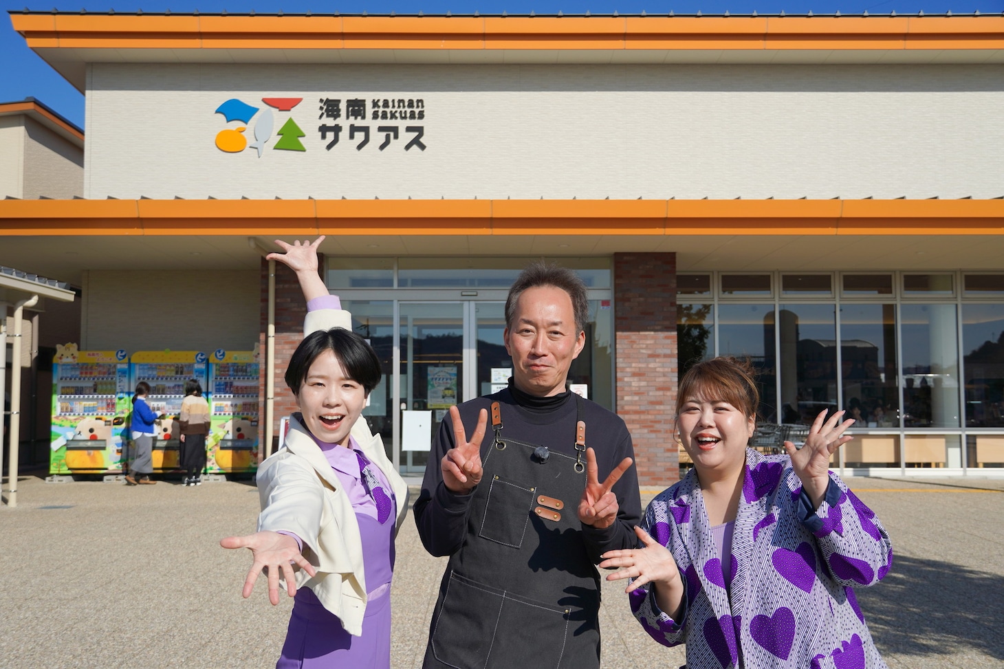 「一職入魂！情熱ワーカー」のロケに臨む天才ピアニスト