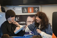 ナユタおのはらを誘惑する女性（大王・渡辺ポット）