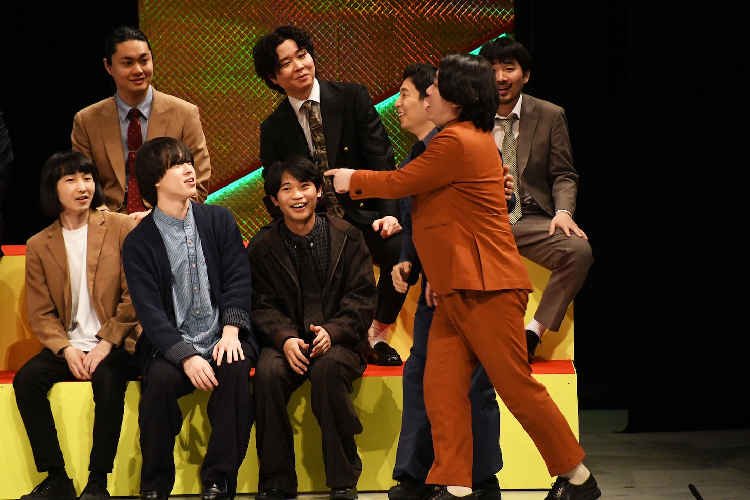 金魚番長・古市がガクテンソク奥田にツッコミで先を越されてしまった場面