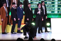 ケンカのくだりで出た面白いフレーズをフットマイクを通じてもう一度言うゼロカラン・ワキ