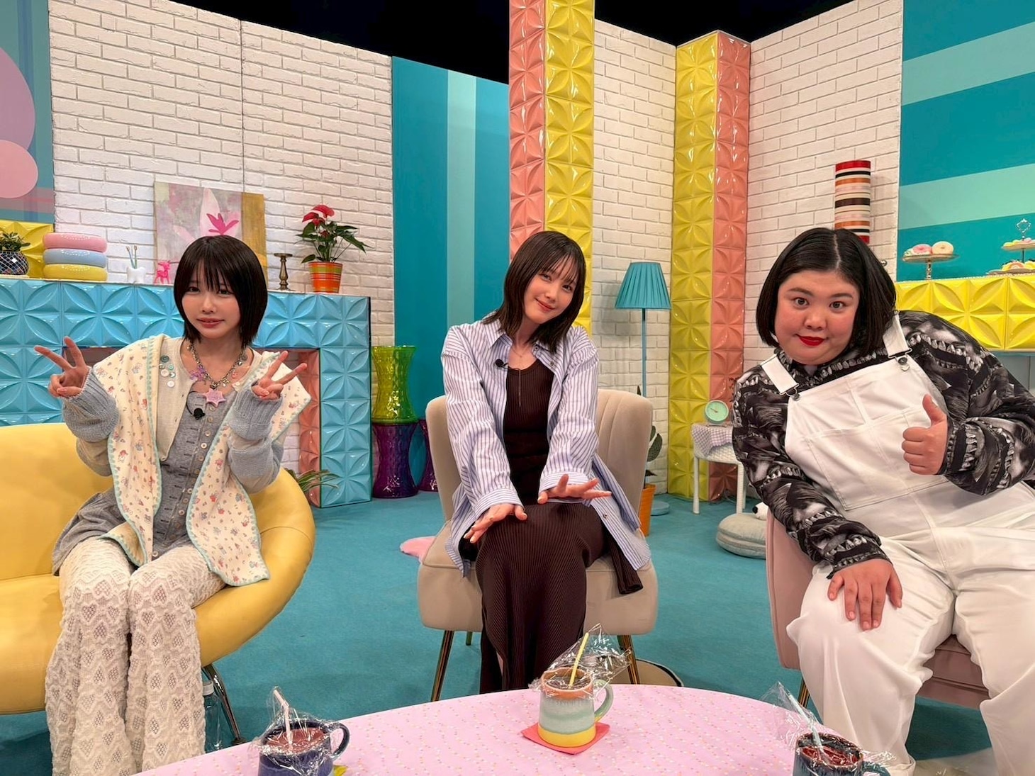 左から、あの、本田翼、紅しょうが・熊元プロレス