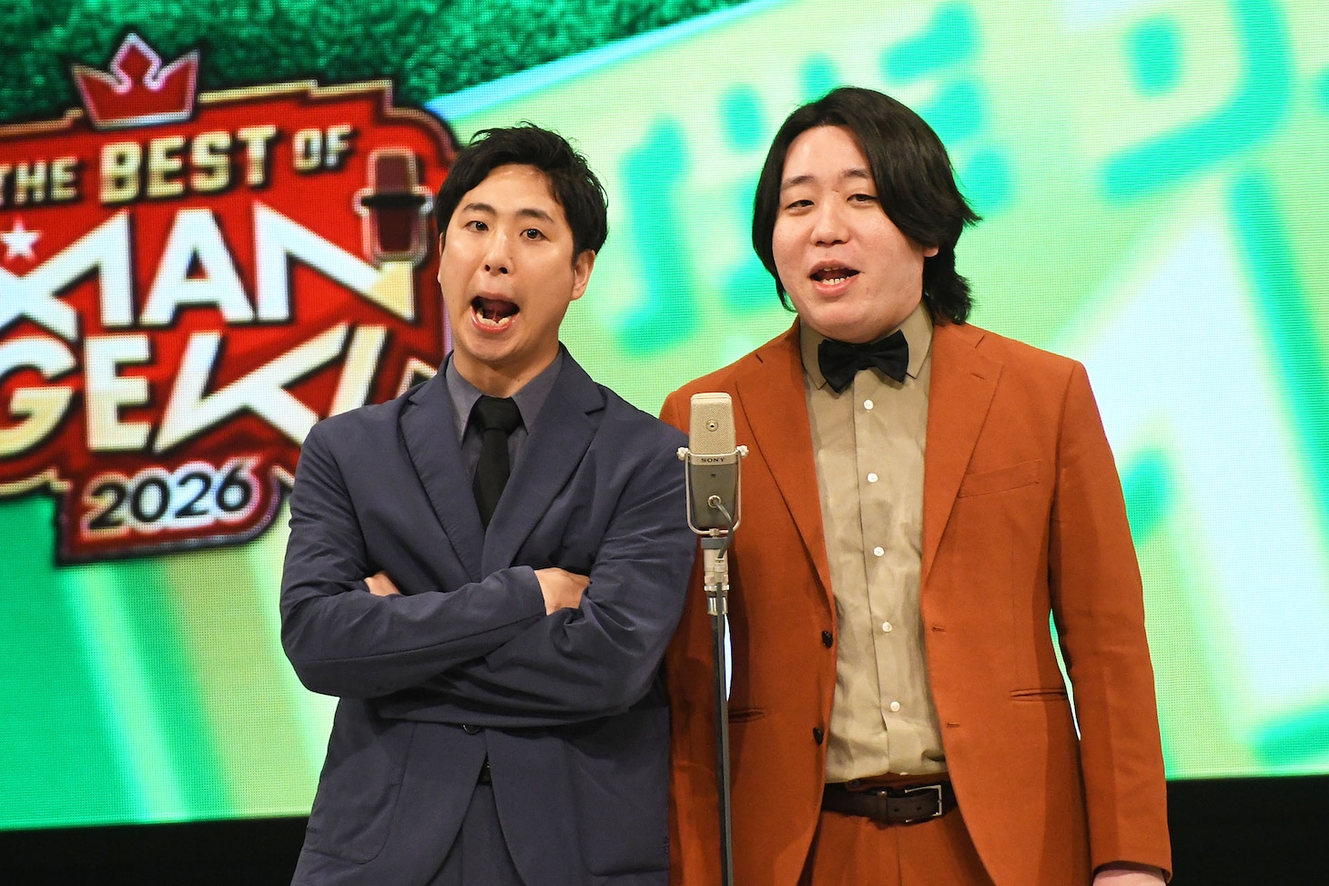 「THE BEST OF MANGEKI 2026」でネタを披露する金魚番長