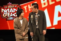 「THE BEST OF MANGEKI 2026」でネタを披露するエバース