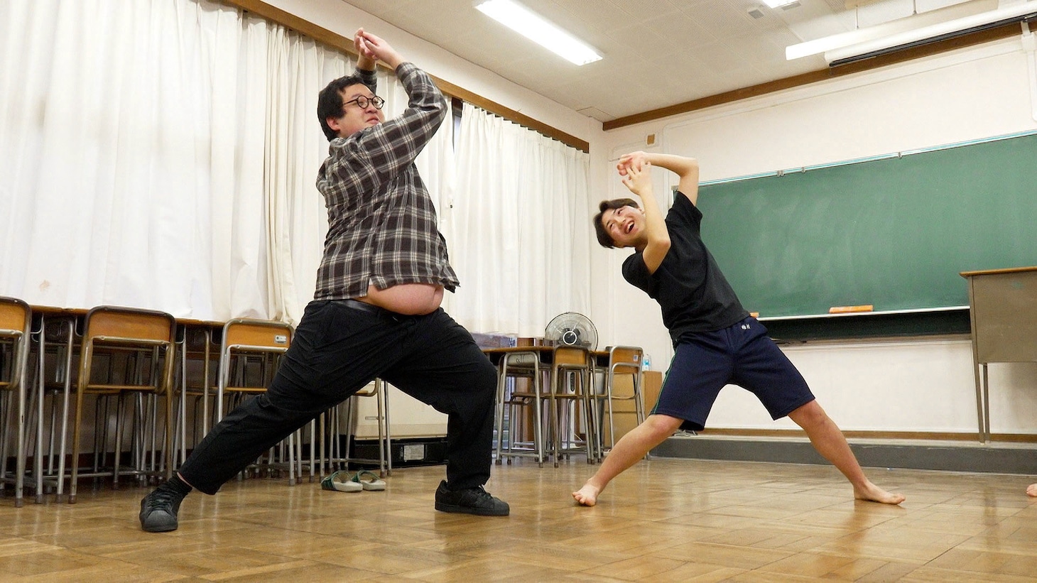 4月4日放送「マジック＆ヲタ芸 新シリーズスタート！生放送スペシャル」でヲタ芸に挑むぐんぴぃ