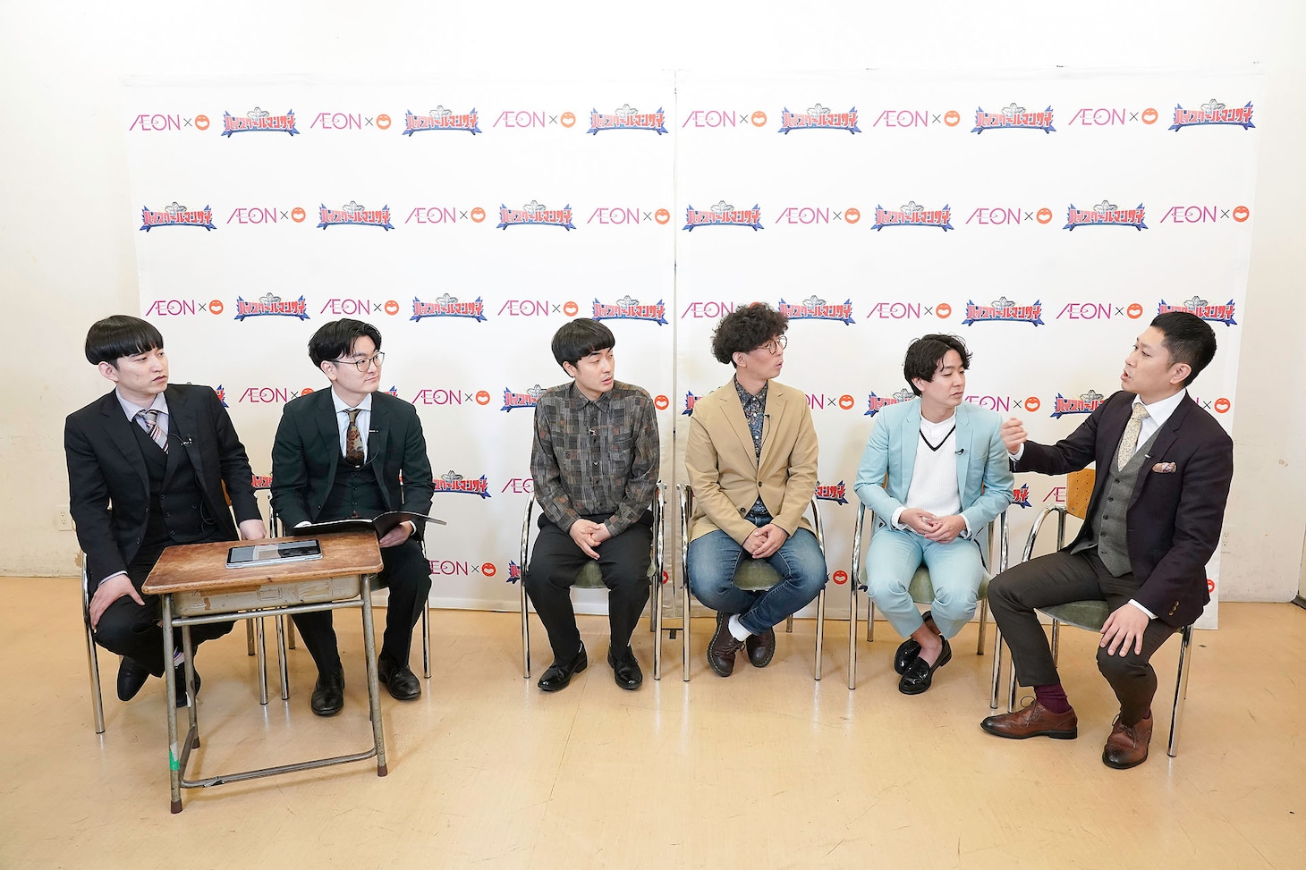 「ハイスクールマンザイ2026」概要発表生配信に出演しためぞん、たくろう、ドンデコルテ（写真提供：吉本興業）