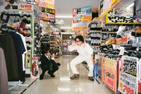 令和ロマンくるま＆かが屋・加賀の写真展「補完」開催決定、2人が案内するギャラリーツアーも