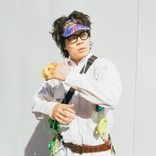 令和ロマンくるま＆かが屋・加賀の写真展「補完」開催決定、2人が案内するギャラリーツアーも