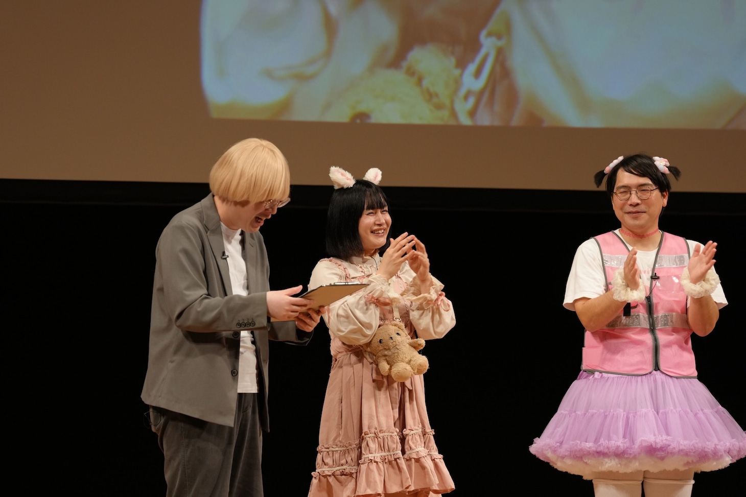 左から、真空ジェシカ・ガク、白桃ピーチよぴぴ、池城どんぐし