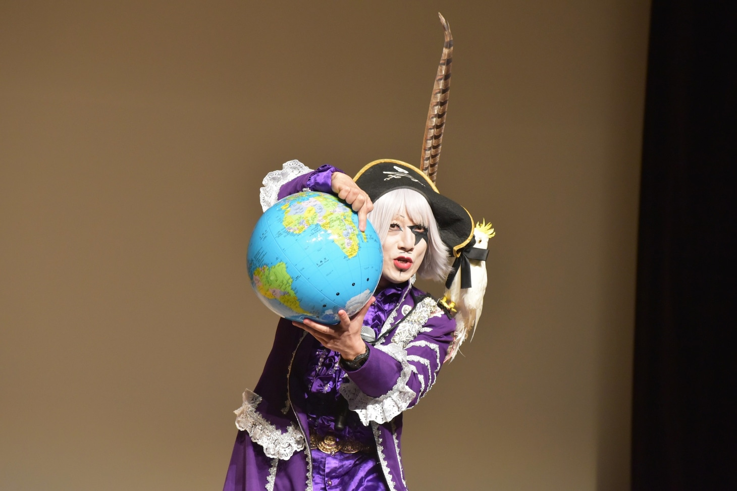 30分の前説に臨んだゴー☆ジャス