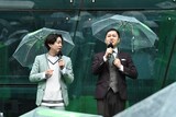 雨の原宿で演説を繰り広げるドンデコルテ