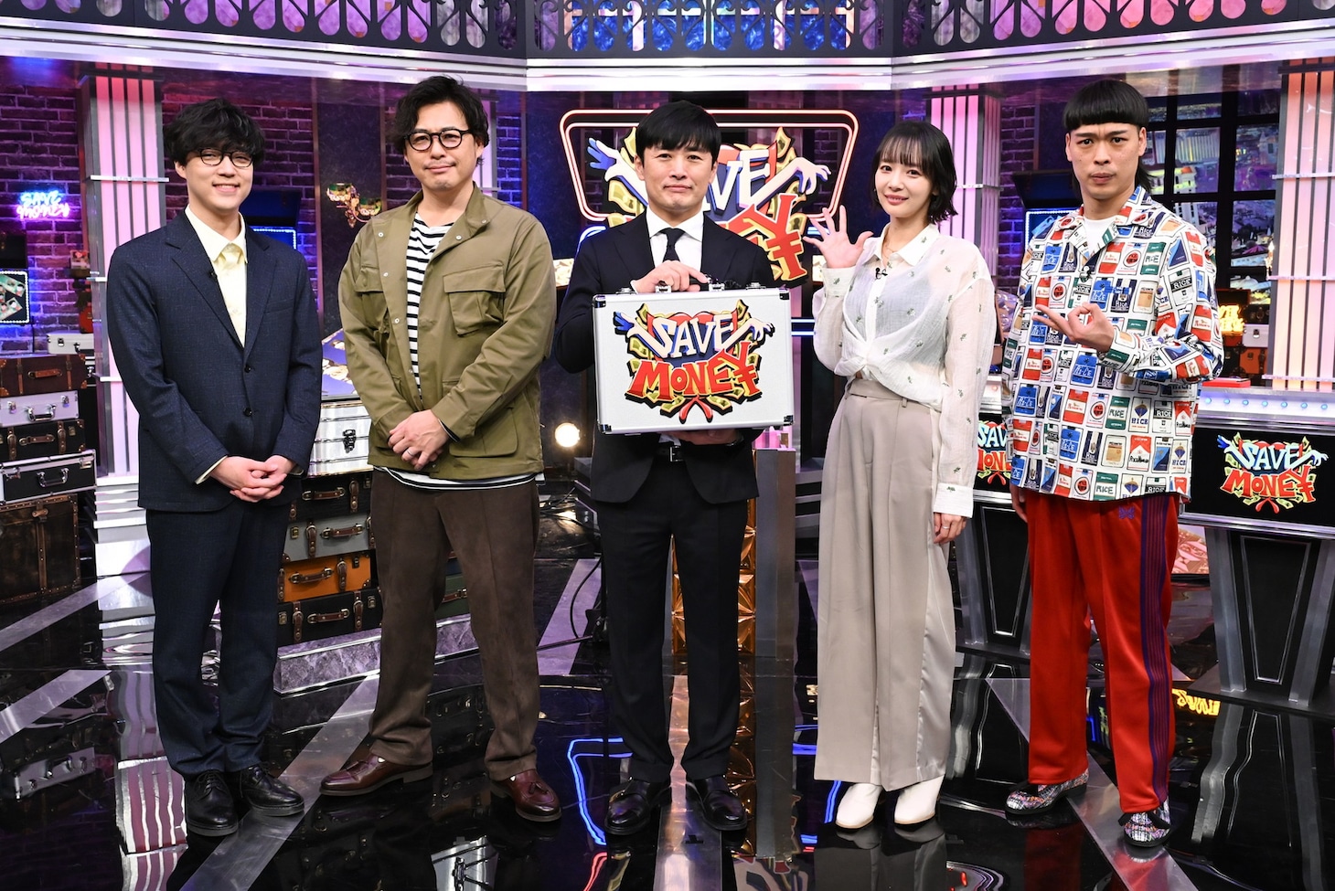 左から、ふくらP、アルコ＆ピース平子、劇団ひとり、岡田紗佳、バッテリィズ・エース