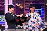 左から劇団ひとり、バッテリィズ・エース