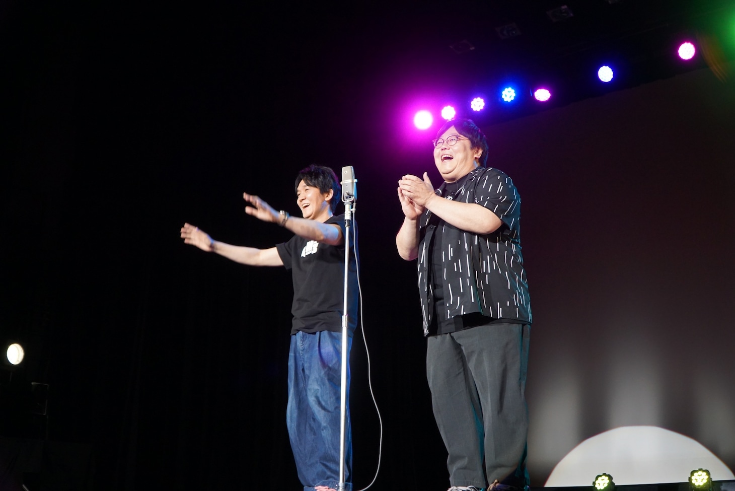 「タイムマシーン3号 Official YouTube Channel Live ショクムーの集い」に出演するタイムマシーン3号