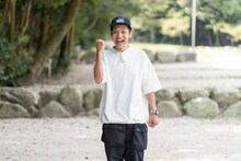 とろサーモン村田