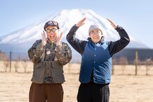 「FIELDSTYLE TOKYO 2026」のイベントステージにゲスト出演するおぎやはぎ