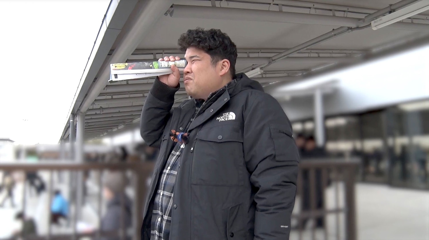 名古屋競馬場で勝負に挑む豪快キャプテン・山下ギャンブルゴリラ