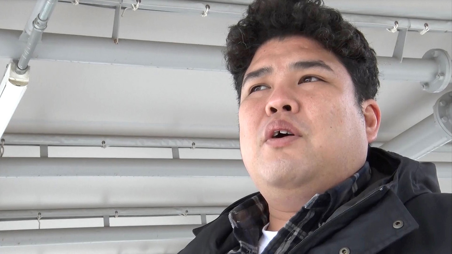 名古屋競馬場で勝負に挑む豪快キャプテン・山下ギャンブルゴリラ