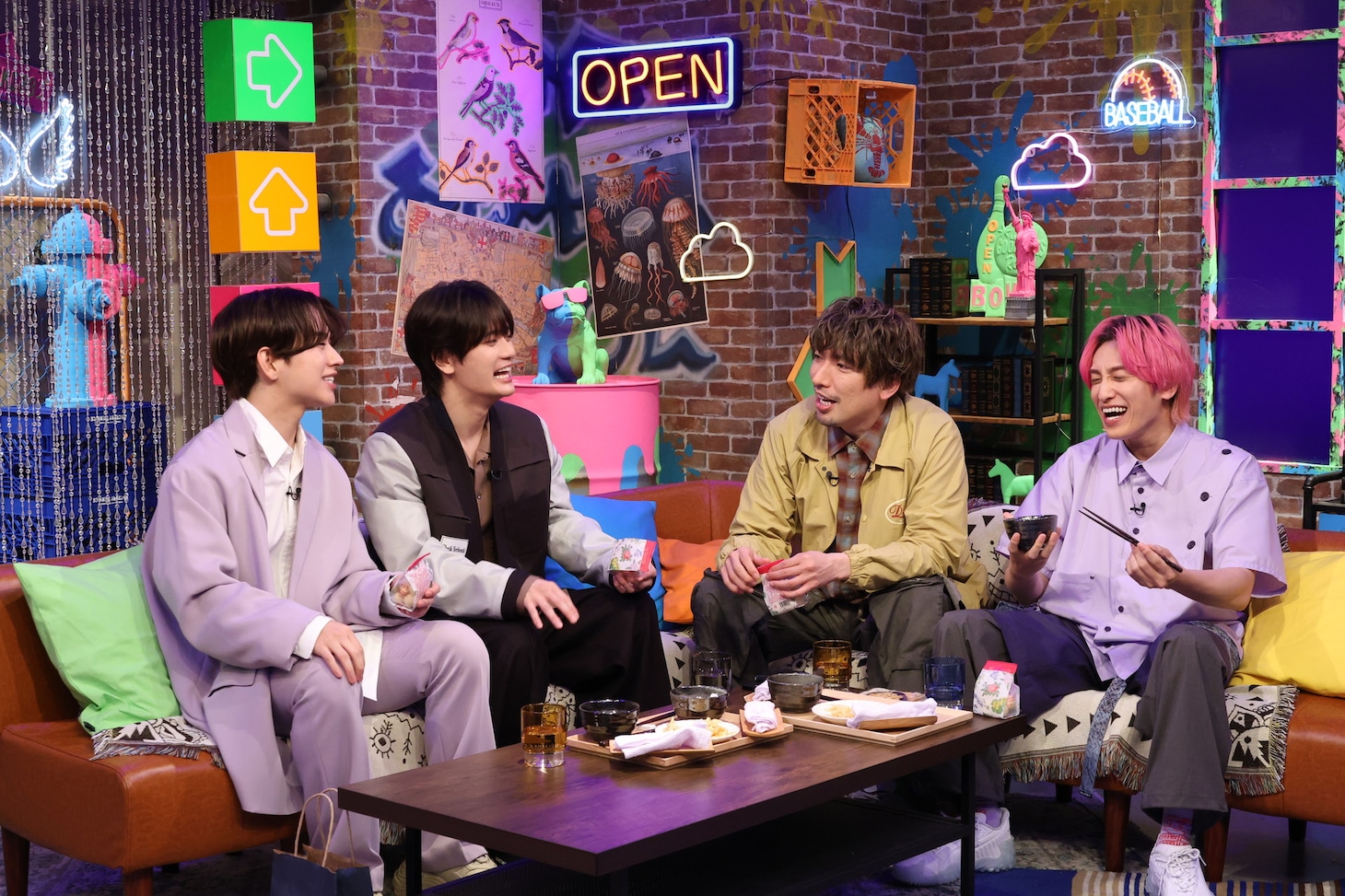 左から佐藤友祐、堀海登、EXIT