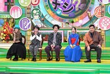 「陶芸の才能ランキング」 に挑む（左から）萬田久子、室井滋、片桐仁、ベッキー、令和ロマン・松井ケムリ