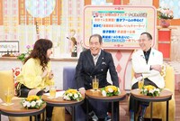 左からハイヒール・モモコ、ザ・ぼんち