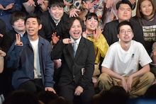 トンツカタン、ラストライブで1年目に作ったコント披露　仲間たちに囲まれてトリオ解散