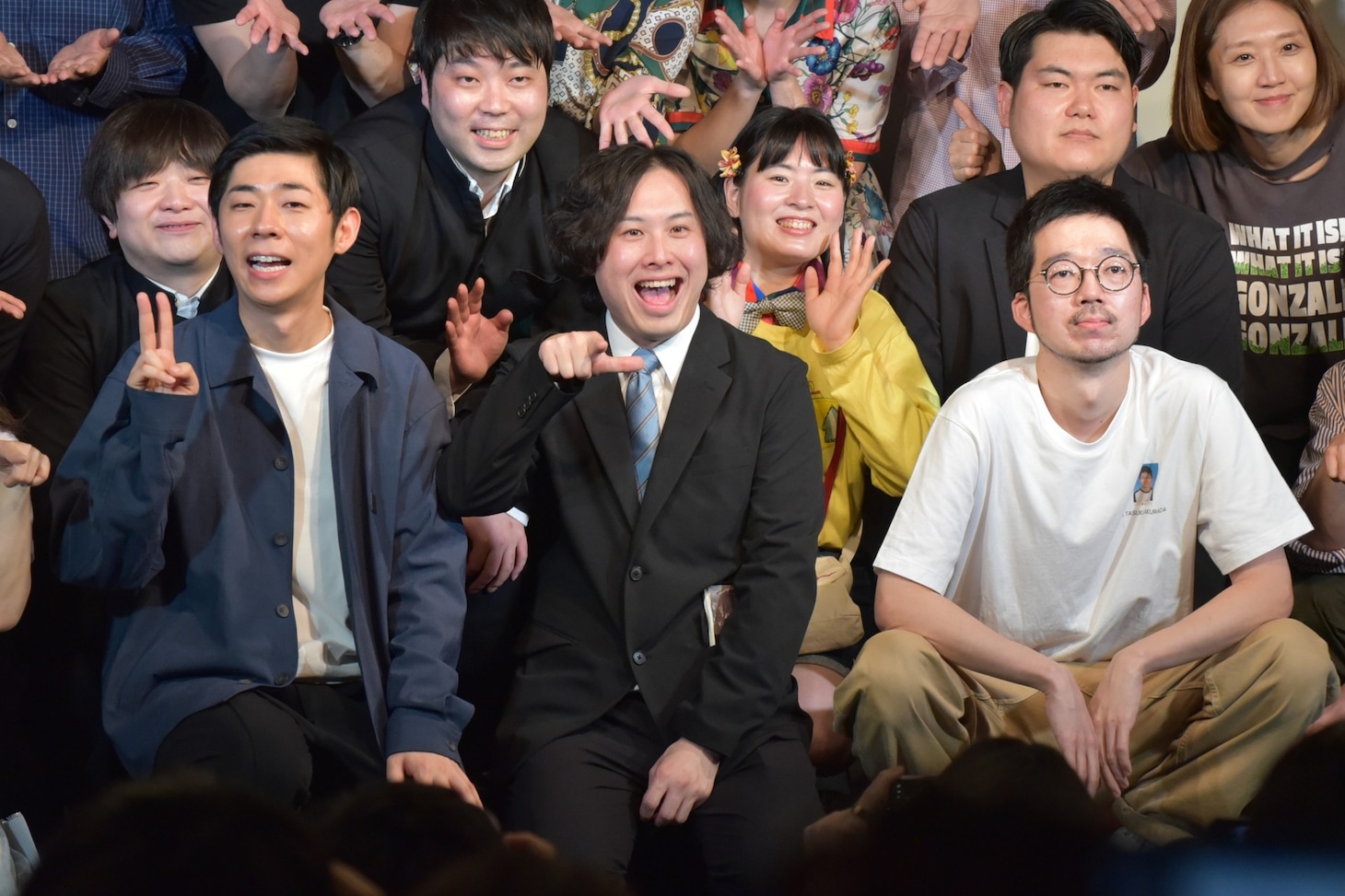 トンツカタン、ラストライブで1年目に作ったコント披露　仲間たちに囲まれてトリオ解散