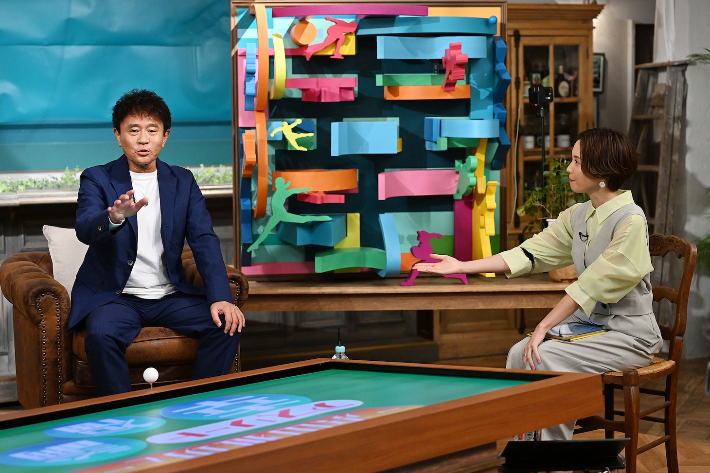 「浜田雅功とアスリート幸福論」に出演するダウンタウン浜田雅功とヒロド歩美