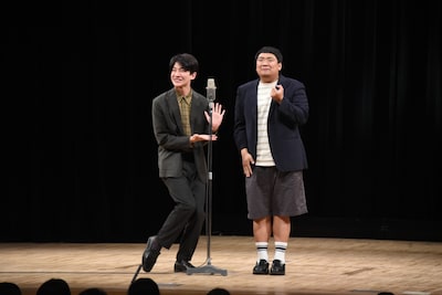 ゴーヤゴー。左から米持、たま