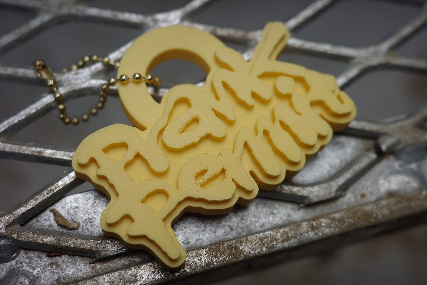 「ヤマゲンデザイン『Prank Permit』YELLOWチャーム」