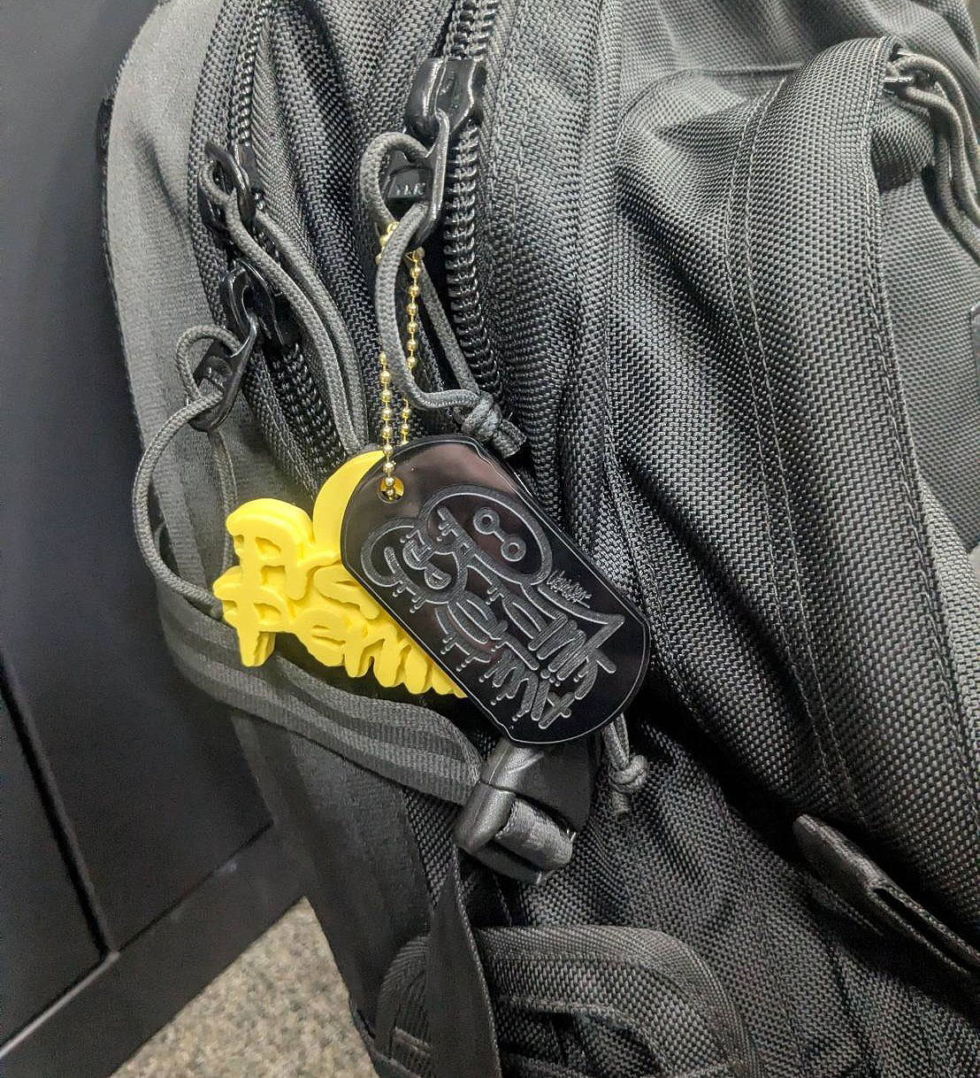 「ヤマゲンデザイン『Prank Permit』タグ＆チャーム」