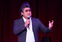 倉たけしと御崎進が和解！デュエットソング「ふたりモスボラ」発売　あの頃大好きだったお笑いで攻防