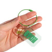 カナメストーングッズ発売決定「機嫌直して」回転アクスタや山口用語チャーム　ほぼ等身大パネルも登場