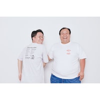 「ママタルト NEW HIMAN PIZZA TEE」を着用したママタルト