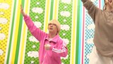 「ワイワイわっしょい」の振り付けを練習する真空ジェシカ・ガク