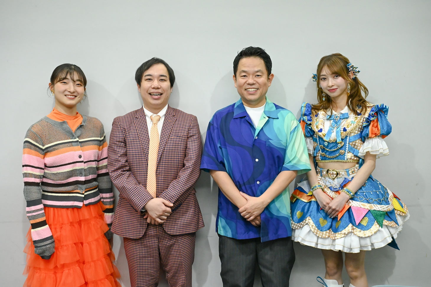 「センビキ 答えは線を引くだけです」の記者取材会に出席した（左から）坂本花織、霜降り明星せいや、ダイアン津田、辻野かなみ