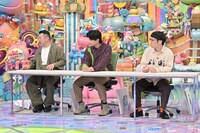 左から、ケンドーコバヤシ、マヂカルラブリー・野田クリスタル、男性ブランコ平井