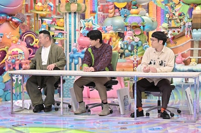 左から、ケンドーコバヤシ、マヂカルラブリー・野田クリスタル、男性ブランコ平井